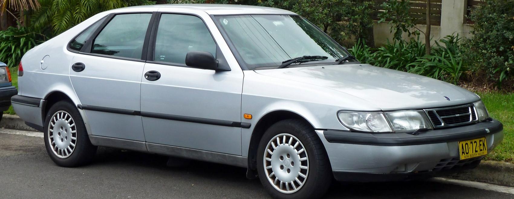 Saab 900