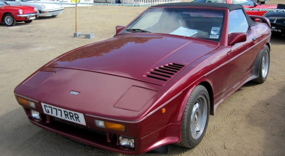 TVR 400