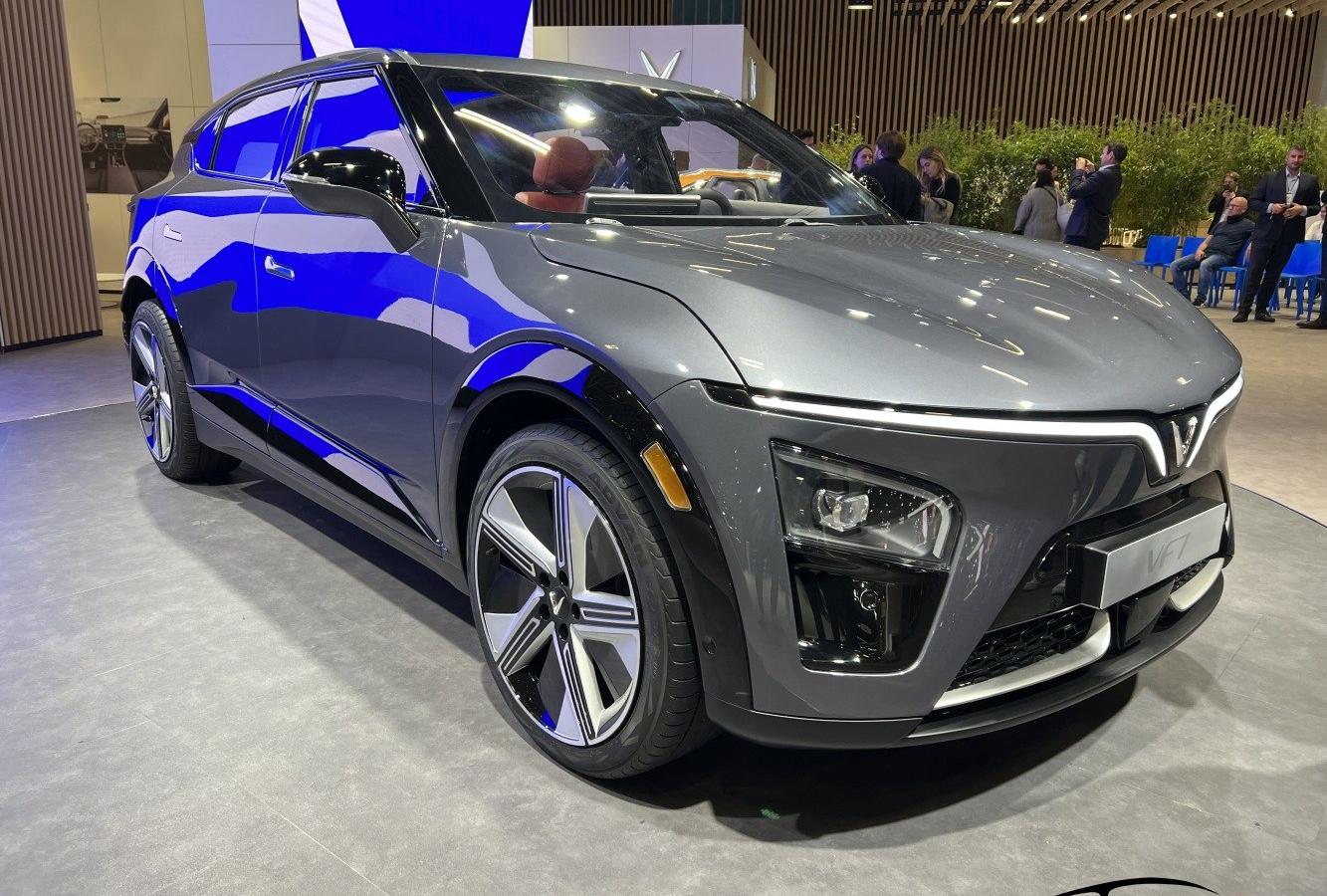 VinFast VF 7