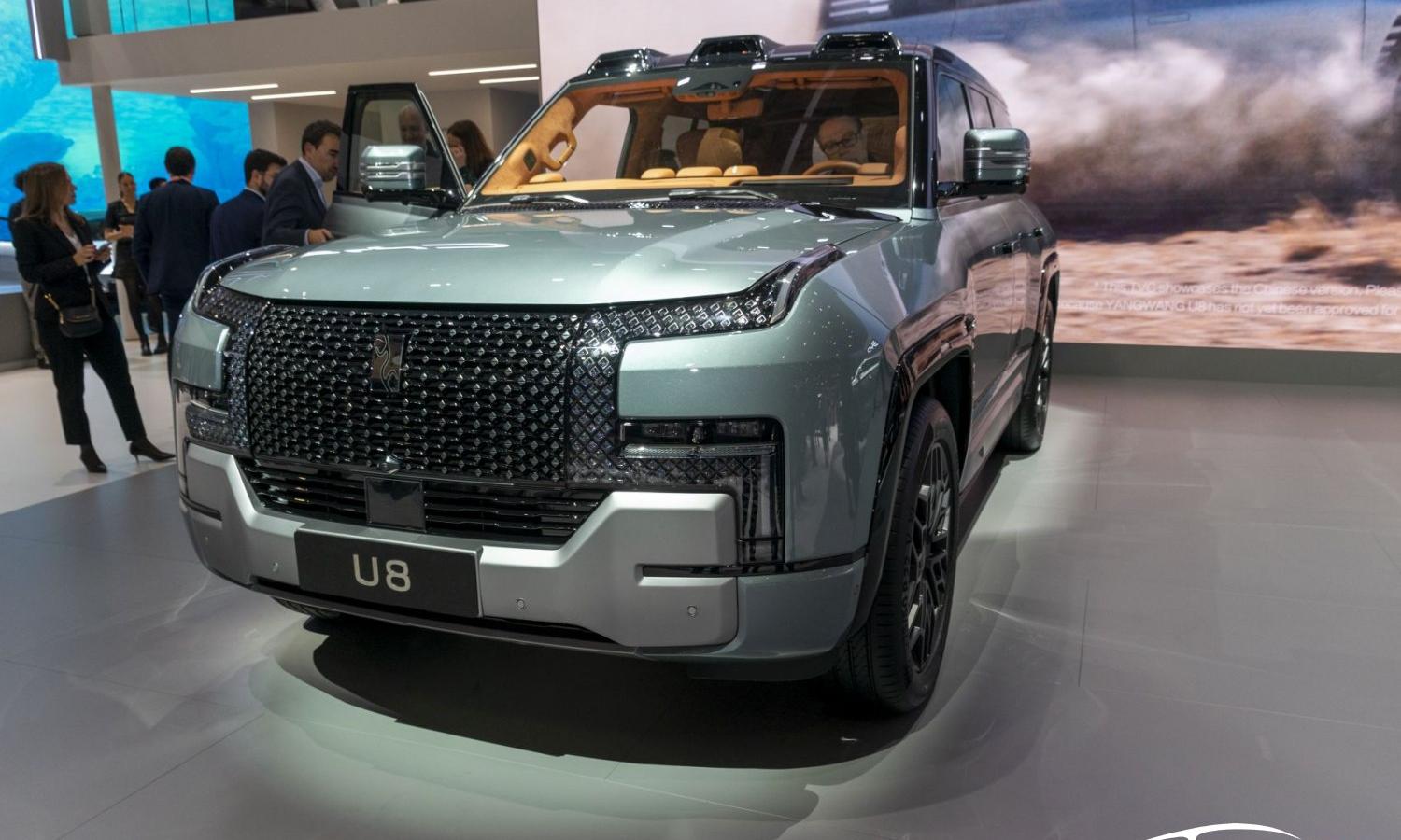 Yangwang U8