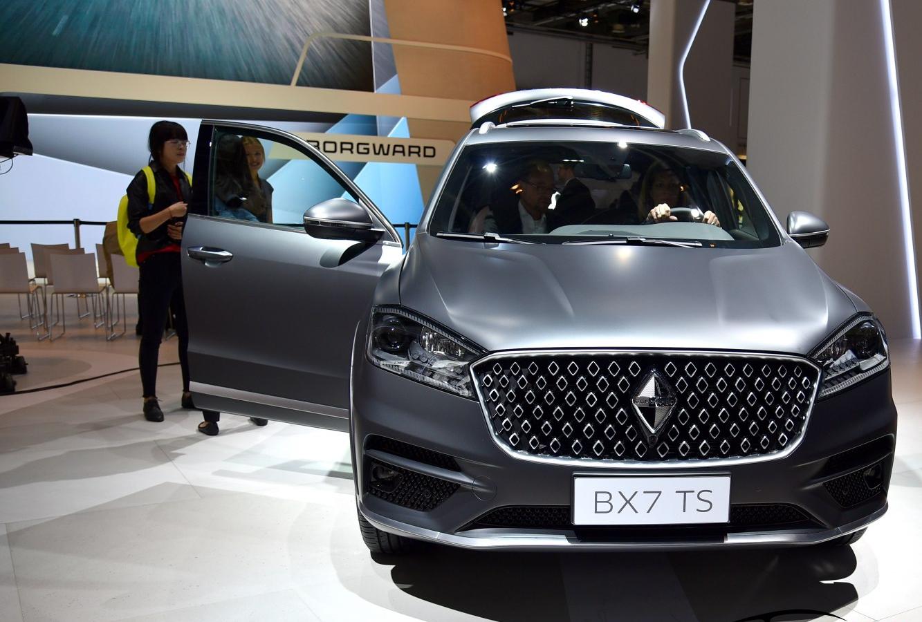 BX7