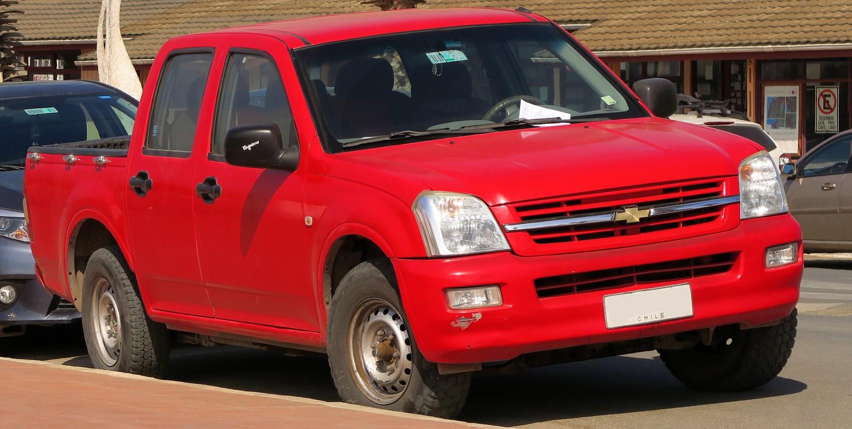 LUV D-MAX